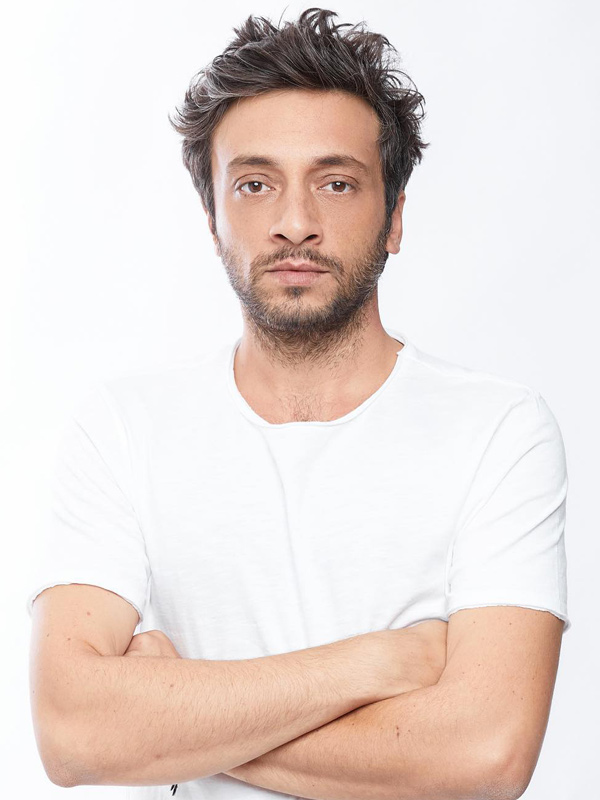 Yılın En Başarılı Erkek Oyuncusu