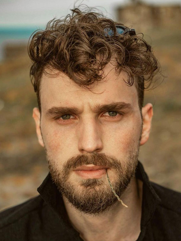 Yılın En Başarılı Genç Kuşak Sanatçısı