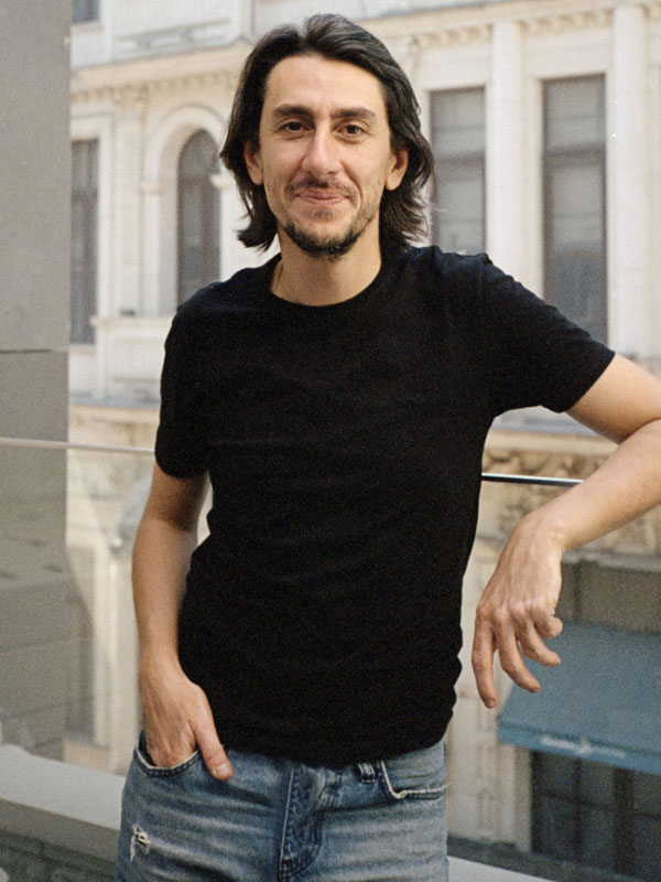 Yılın En Başarılı Erkek Oyuncusu