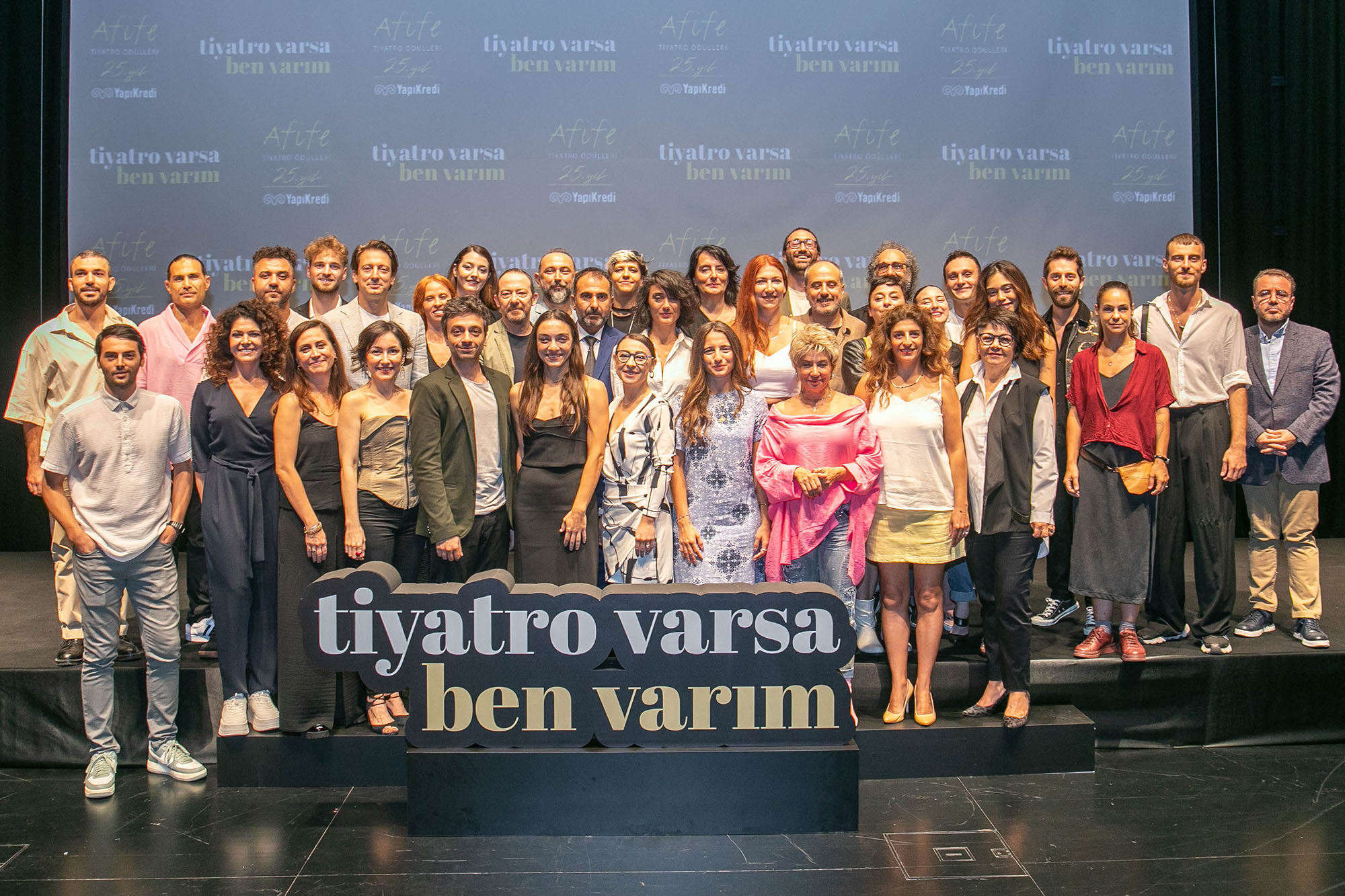 25. Yapı Kredi Afife Tiyatro Ödülleri Adayları Ve Özel Ödül Sahipleri Açıklandı